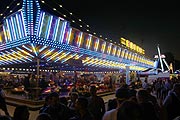 Rilke Autoscooter auf dem Erdinger Hernstfest 2016 (©Foto:Martin Schmitz)